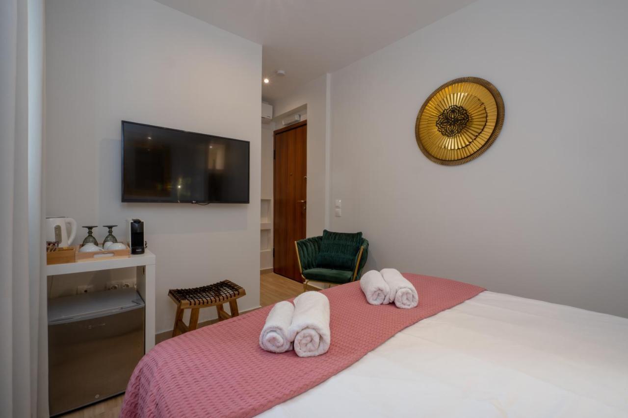 Dema Luxury Suites - Perikleous E1 アテネ エクステリア 写真